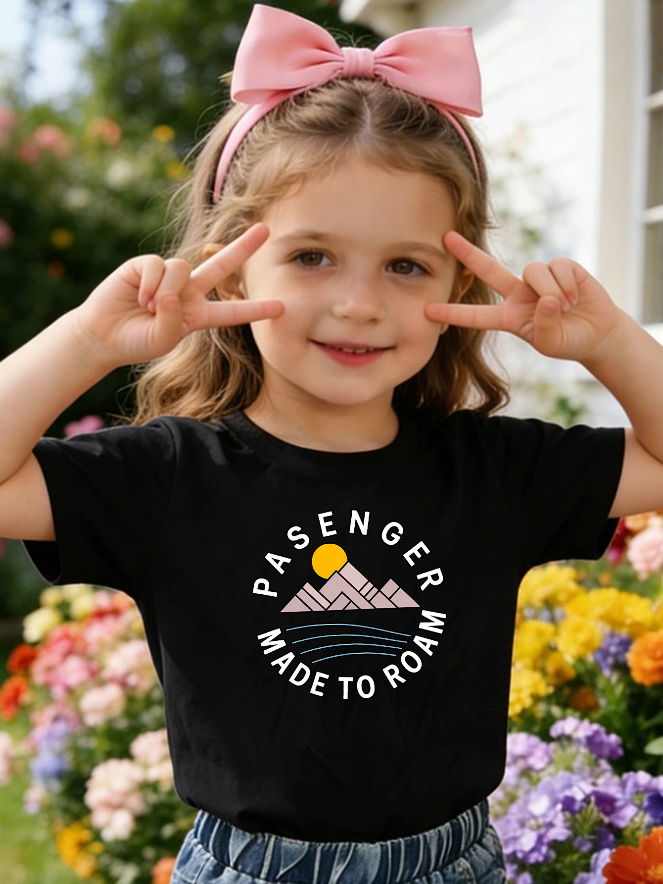 Outdoor Adventure Girl - Açık Hava Dağ Macerası Baskılı Çocuk